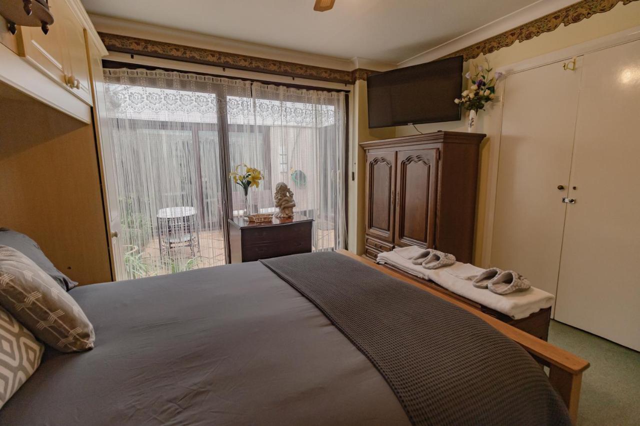 Palm Bay'S Luxury Bungalow - Self Check In & Parking Villa Margate Esterno foto