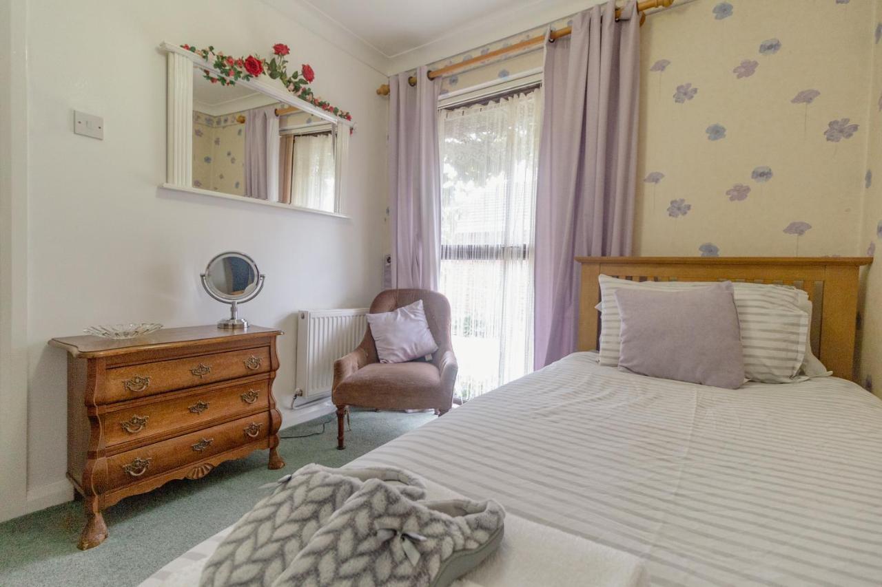 Palm Bay'S Luxury Bungalow - Self Check In & Parking Villa Margate Esterno foto