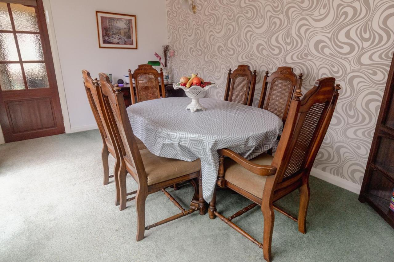 Palm Bay'S Luxury Bungalow - Self Check In & Parking Villa Margate Esterno foto