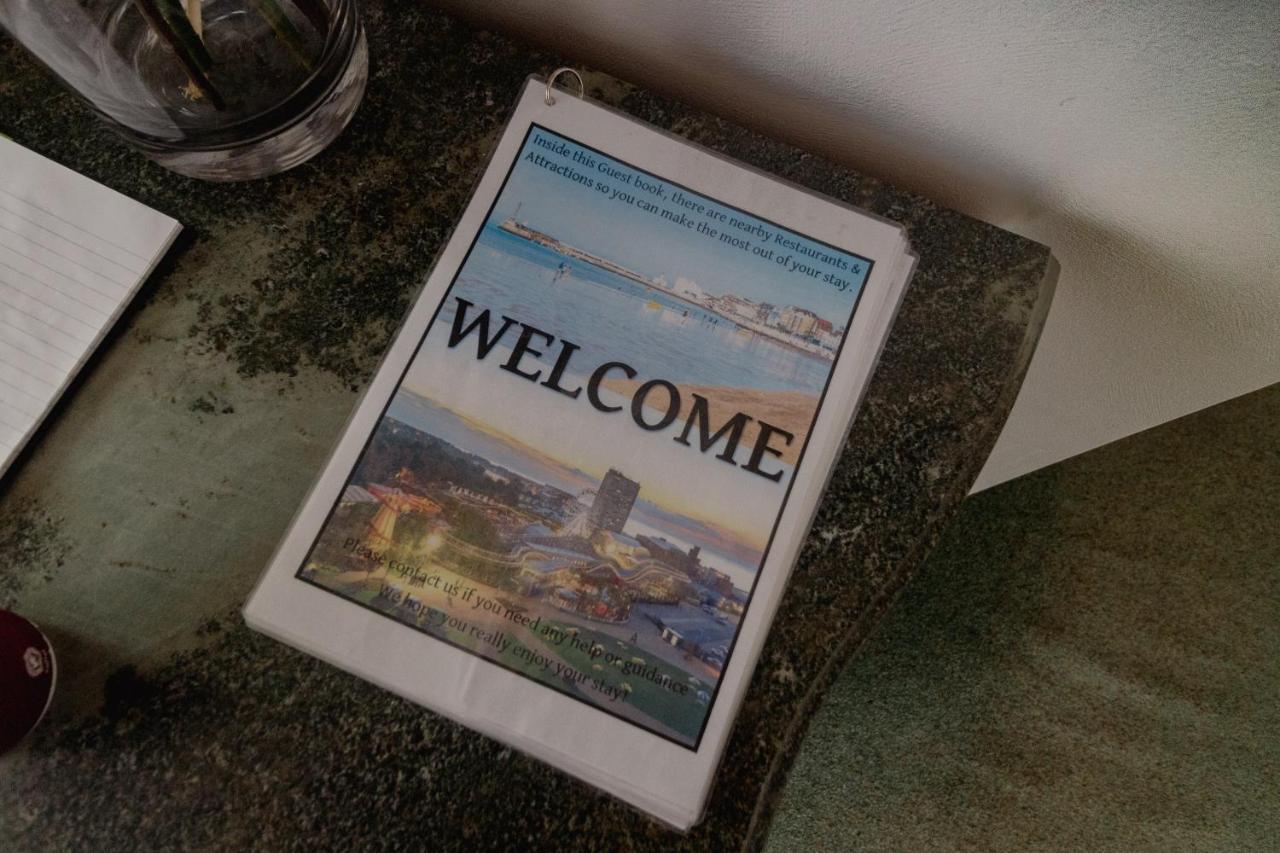 Palm Bay'S Luxury Bungalow - Self Check In & Parking Villa Margate Esterno foto